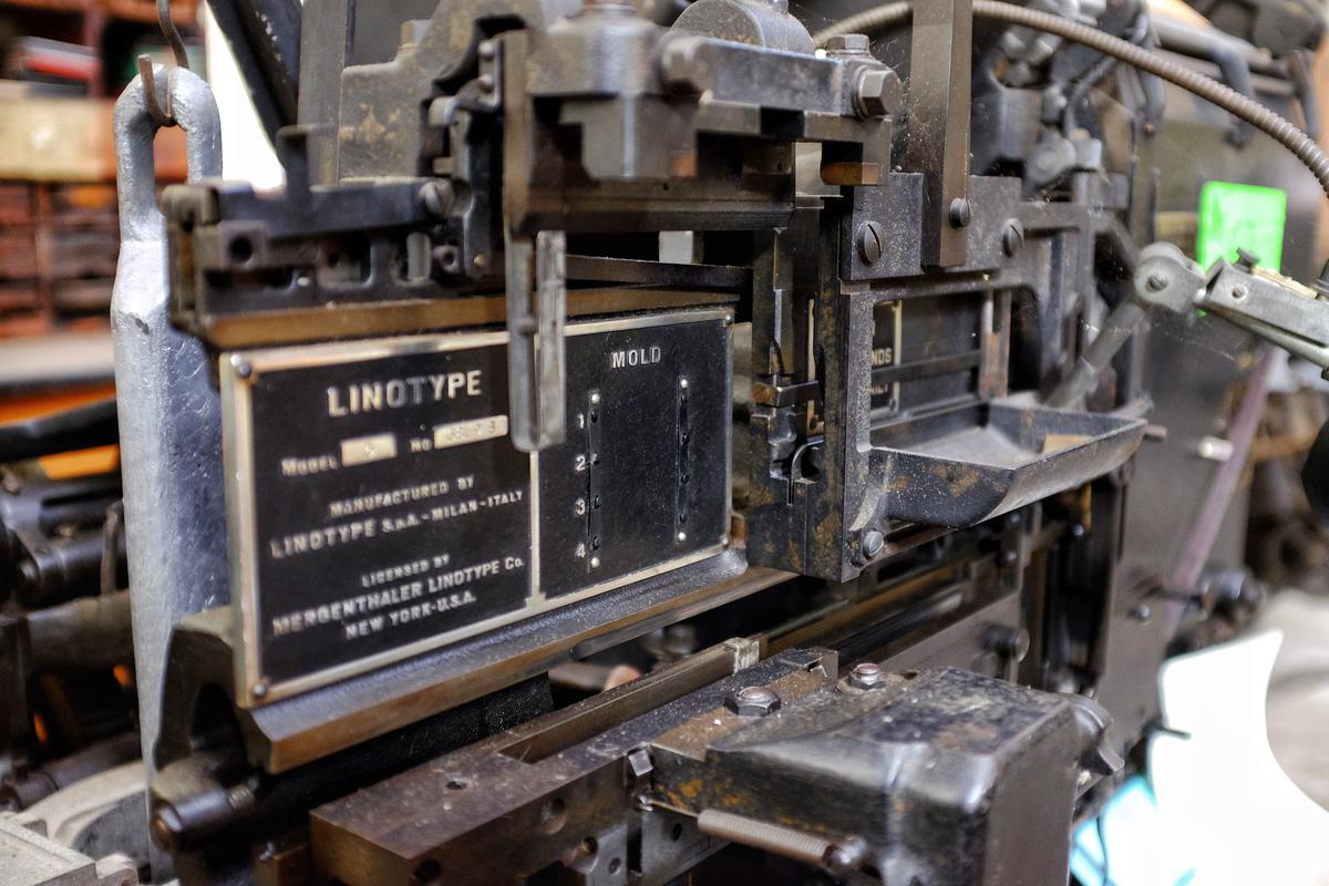 Une linotype, machine de composition au plomb, dont l’invention en 1886 est indissociable de l’essor de la presse écrite. L’imprimerie de « Sud Ouest » rue de Cheverus en comptait une cinquantaine.